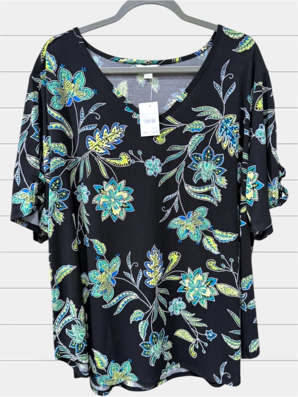 Women’s V-Neck Black Floral Print Top